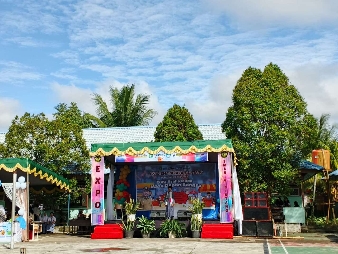 EXPO SMA NEGERI 4 SINTANG 2025 - Senin, 15 Desember 2025